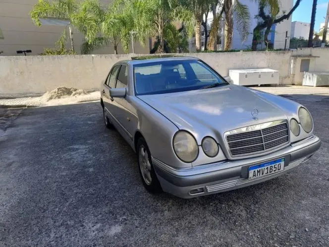 Mercedes-Benz E-240 Elegance 1999