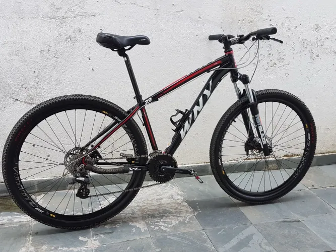 Bicicleta Wny aro 29 quadro de alumínio
