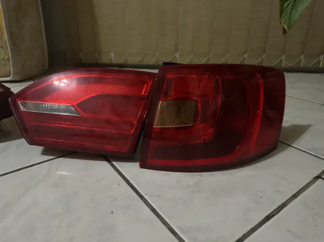 Lanterna Jetta TSI original VW 
