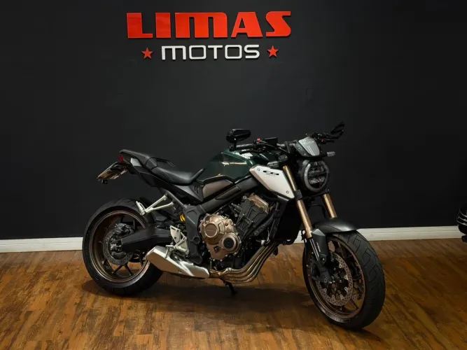 CB 650 Verde 2023 - Apenas 10.600 KM.