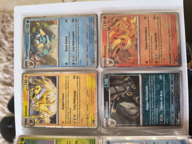 Cartas pokemon eevee, umbreon, leafeon, jolteon, vaporeon, flareon