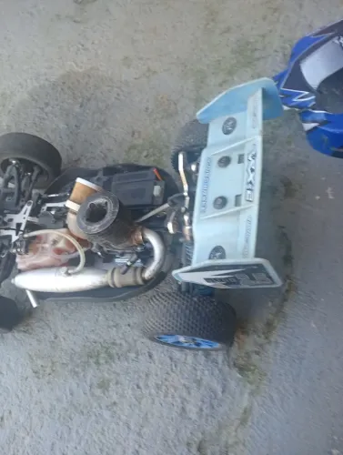 Carro de controle 1/8 Nitrometano