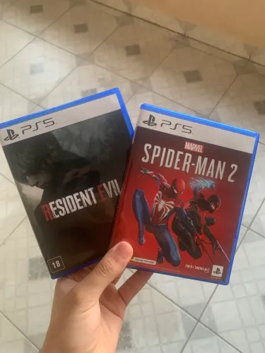 Spider Man 2 e Resident Evil 4 Remake