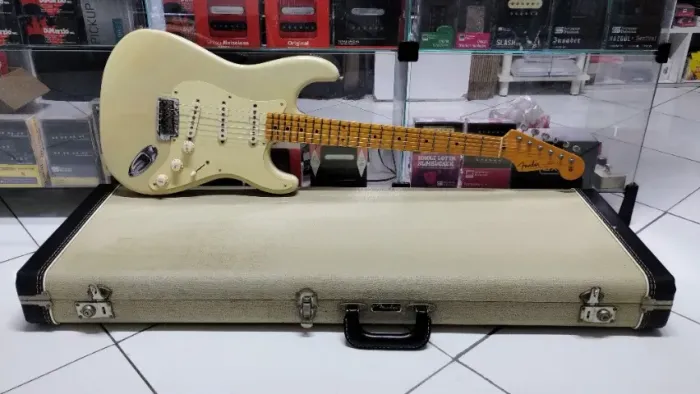 Fender Stratocaster Eric Johnson Signature USA com Case Original