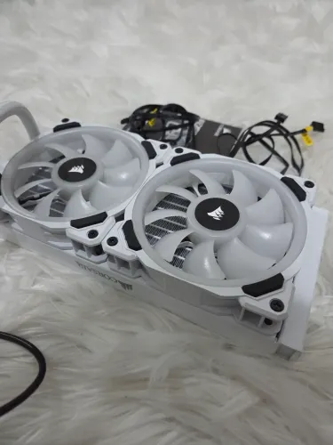 Water Cooler Corsair H100i Platinum SE - Corsair Hydro Series - 240mm Branco RGB