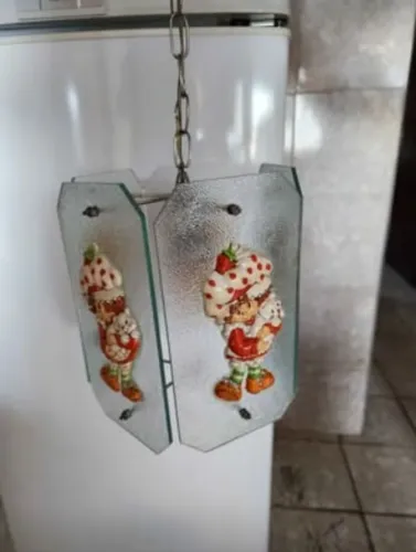 Lustre Pendente anos 80 Infantil Moranguinho ( Desapego)