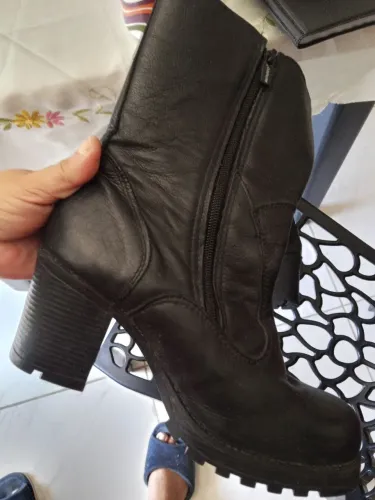 Bota de couro original