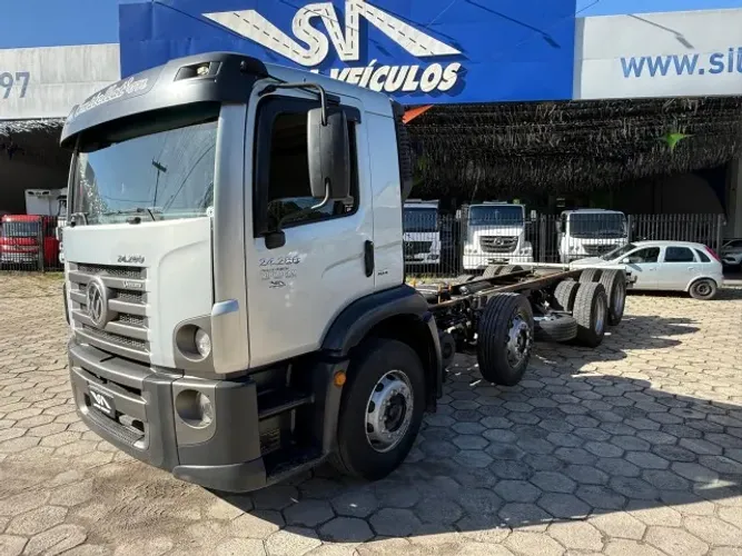 VW 24.280 Constellation Bitruck - Ano: 2015 - No Chassi