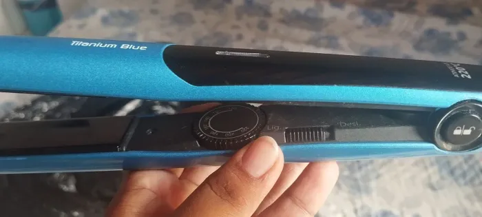Prancha de cabelo Britânia Titanium BLUE