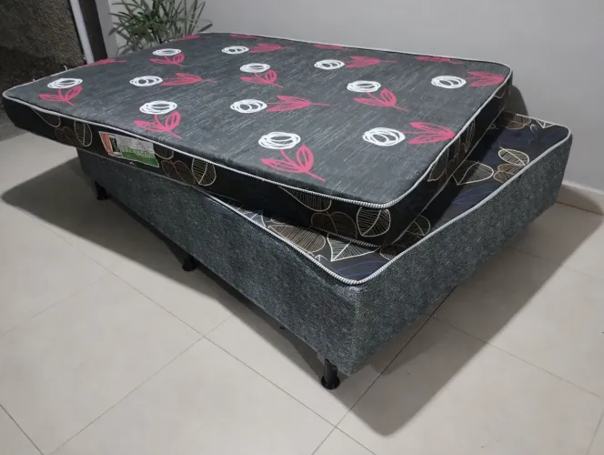 Cama box casal padrão base e colchão D65 semi novo entrego ler anúncio 