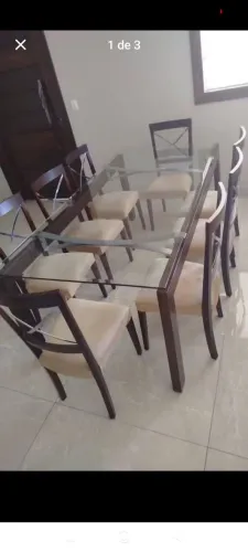 Vendo mesa com tampo de vidro com 8 cadeiras