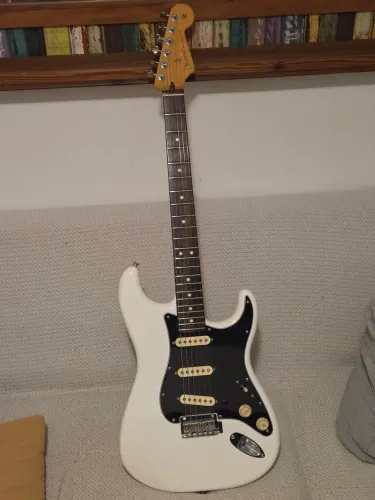 Guitarra Fender Stratocaster Player 2