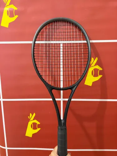 Raquete de Tênis Wilson RF 01