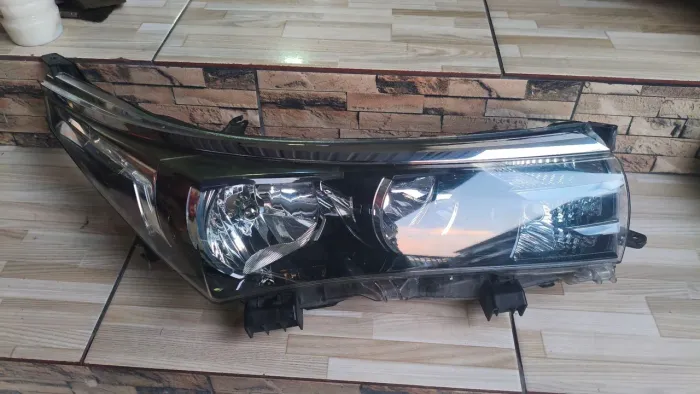 Farol Corolla