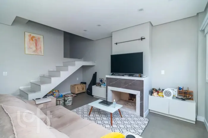 Casa à venda em Mário Quintana com 100 m², 2 quartos, 1 suíte, 1 vaga