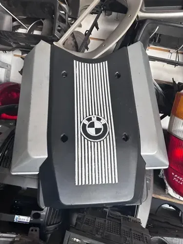 Tampa do motor bmw 540 1993
