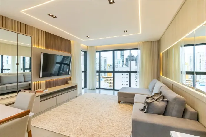 COSTA ESMERALDA RESIDENCE - APARTAMENTO DECORADO COM 03 SUÍTES NO PIONEIROS - BALNEÁRIO CA