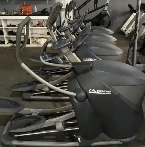 Elíptico Octane Fitness 370 PRO
