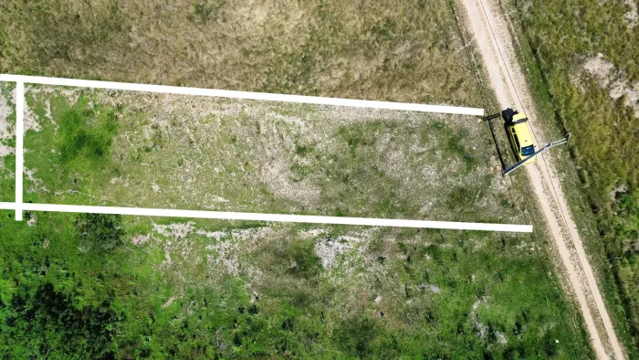 Vendo terreno em Bacaxá município de Saquarema no (Bairro de Palmital) 750 M2