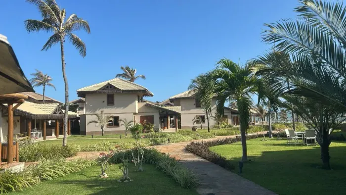 Casa duplex com cinco suítes  mobiliada em Trairi- Flexeiras -  - 230m²