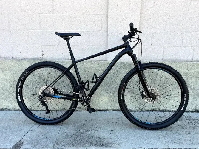 Bike Cannondale Trail - Suspensão 120mm - Shimano Deore