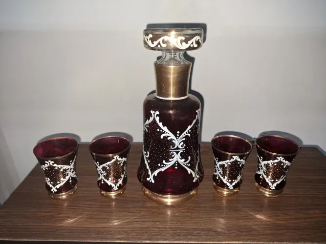 Licoreira e 4 cálices em cristal veneziano