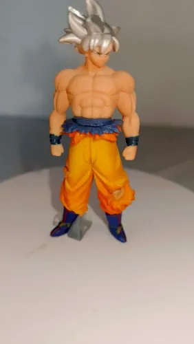 Action figure Goku Instinto Superior - Dragon Ball Super