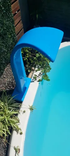 Cascata para Piscina Sereia 70cm Azul em fibra