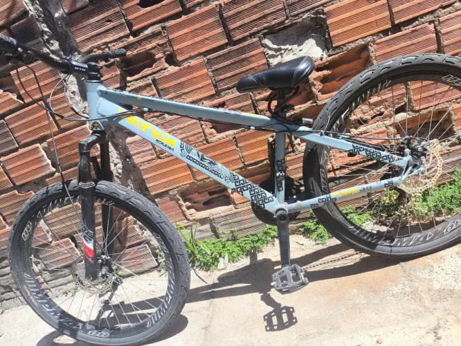Bicicleta Viking tuff 30 - Aro 26