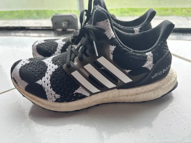 Tênis Adidas - versão limitada