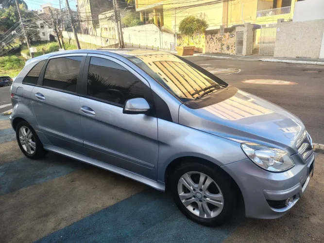 Mercedes B180 2011 Automático