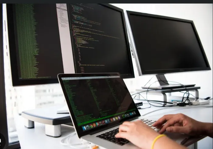 Servidor Empresarial para serviços, controle e gerenciamento de dados da empresa.