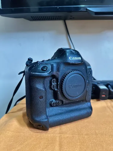 CÂNON 1DX 