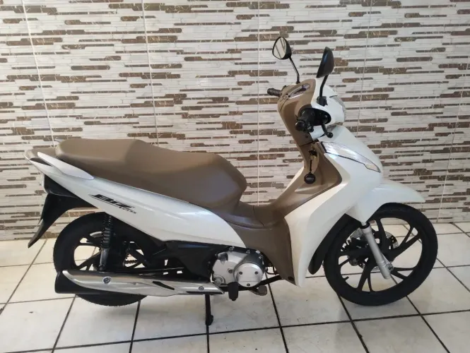 Honda Blz 125 Branca ano 2022 única dona 