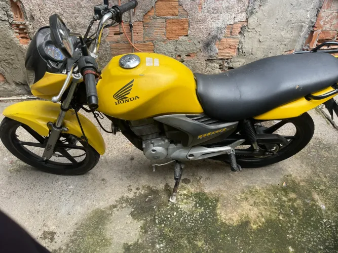 Vendo titan muito top raridade 