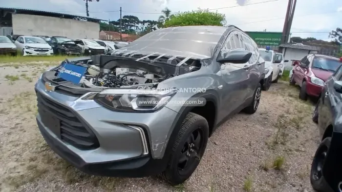 SUCATA GM TRACKER 2020
