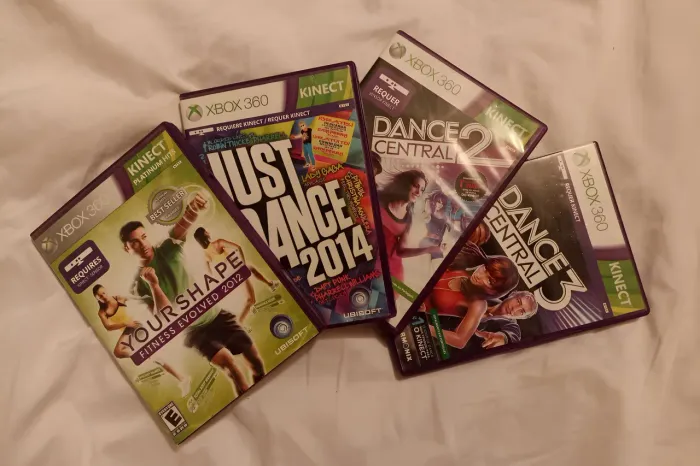 Kit 4 Jogos Xbox 360 Kinect - Dance Central 2, 3, Just Dance 2014 e Fitness