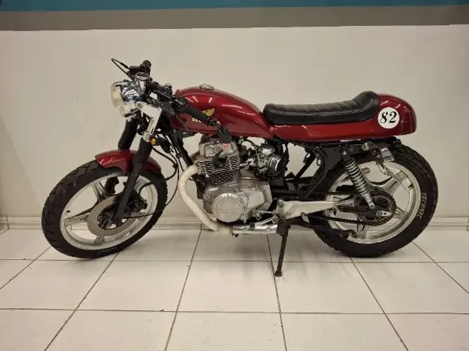 Honda CB 400 1982 Customizada Cafe Racer