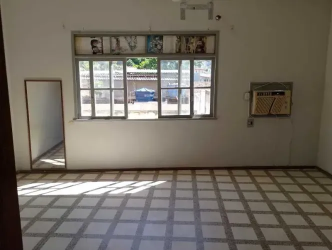 Sala : / Comercial / Pechincha