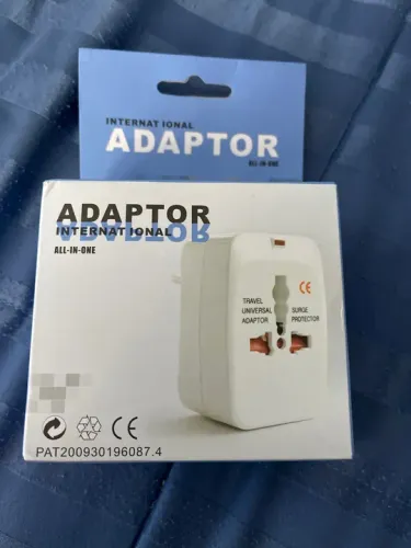Adaptador de tomada universal UE-HK-AU