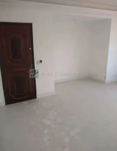 Apartamento para alugar Rua Ivo do Prado, Campo Grande, Rio de Janeiro - R$ 900