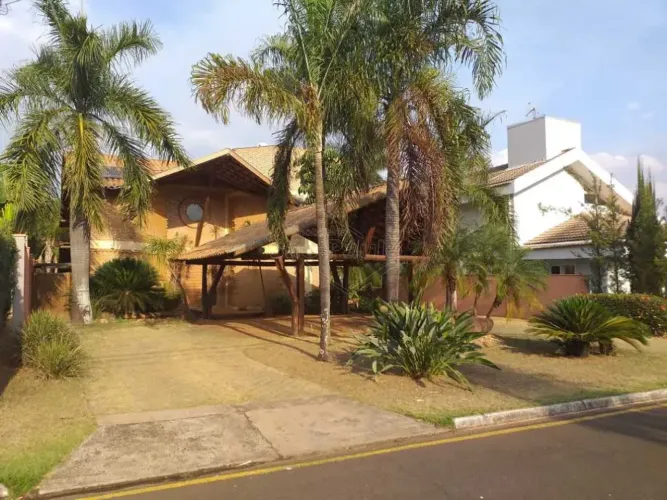 Venda de Casas / Condomínio na cidade de Araraquara