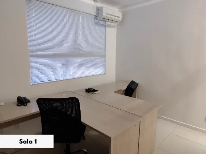 Salas comerciais em escritório completo, próximo ao Centro, com estacionamento próprio