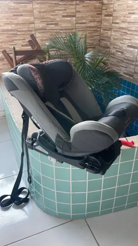 Caderinha de bebê para carro