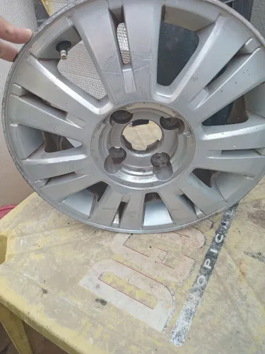 RODA DO CITROEN C 3 PALLAS C4 ARO 15 COM CALOTINHA