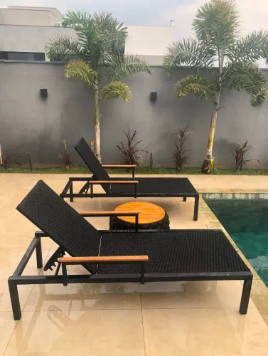 ESPREGUIÇADEIRA COM BRAÇO PARA PISCINA (CORDA NÁUTICA)