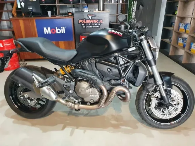 DUCATI Monster 821 Black - 2016 5300 km rodado