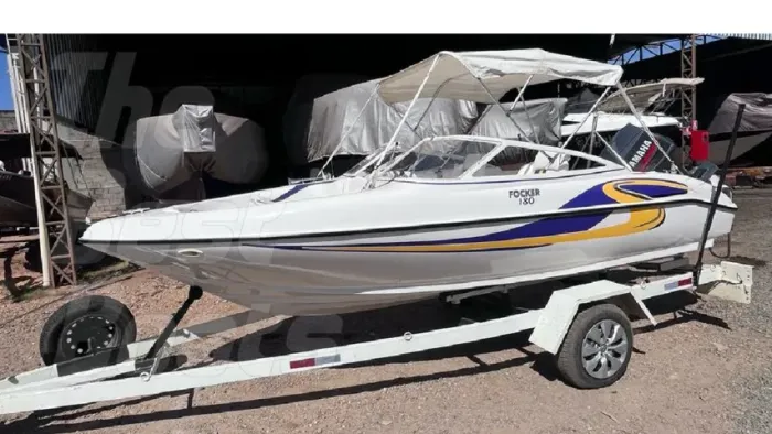LANCHA FOCKER 180
