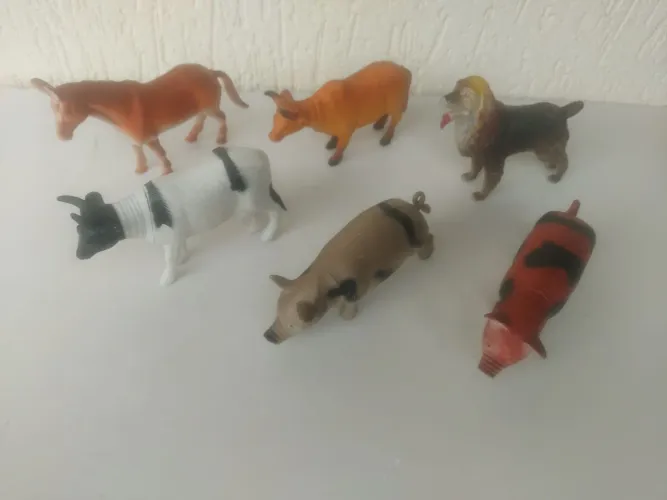 Kit 6 animais brinquedo borracha/vinil