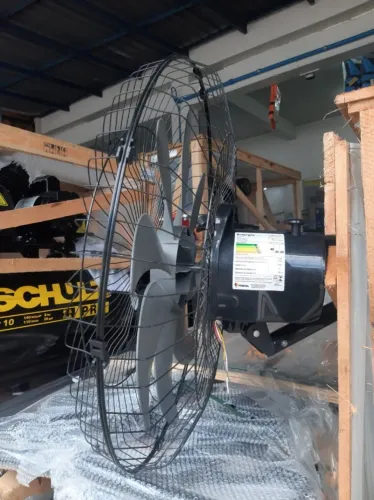 Ventilador De Parede Britânia Turbo 8 helices